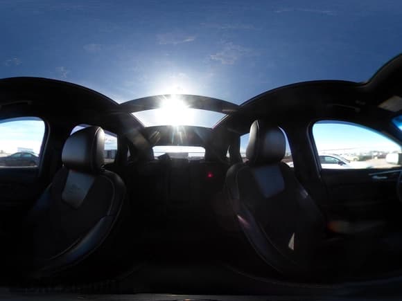 ✅ 2019 Ford Edge ST • VIN: 2FMPK4AP9KBC14395 • Lot: 43675292. Wystawiony na IAAI z przebiegiem 22 502 mil. Bezpłatny archiwum sprzedaży aukcyjnych z USA i szczegółowy raport historii pojazdu na DreamBid. Zdjęcie 18.