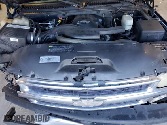 ✅ 2004 Chevrolet Suburban LS • VIN: 1GNEC16Z04J269261 • Лот: 46667485. Опубликован ранее на Copart с пробегом 180 923 миль. Бесплатный доступ к архиву аукционных продаж из США и подробный отчёт об истории автомобиля на DreamBid. Изображение 13.