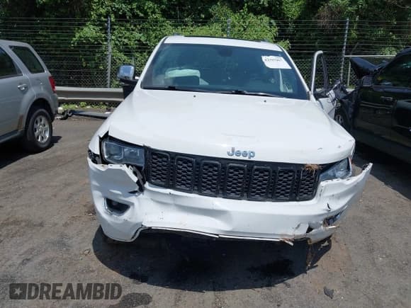 ✅ 2020 Jeep Grand Cherokee Limited • VIN: 1C4RJEBG3LC265820 • Lot: 42797967. Listed on IAAI with 99,220 mi. Free auction sales archive from the USA and detailed vehicle history report at DreamBid. Image 12.