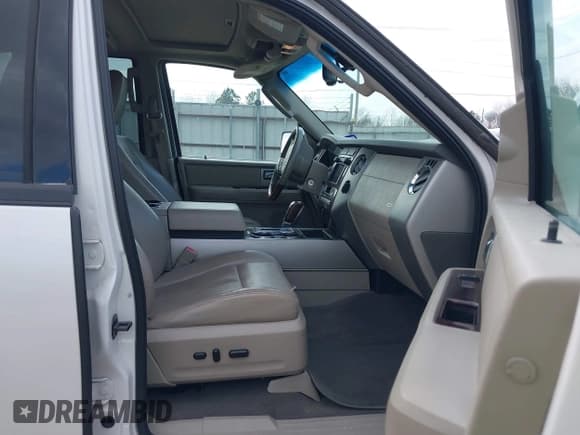 ✅ 2010 Ford Expedition Max Limited • VIN: 1FMJK1K59AEB47656 • Лот: 41492694. Опубликован ранее на IAAI с пробегом 143 496 миль. Бесплатный доступ к архиву аукционных продаж из США и подробный отчёт об истории автомобиля на DreamBid. Изображение 5.