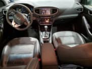 ✅ 2019 Hyundai Ioniq Limited • VIN: KMHC75LD9KU172927 • Lot: 42393255. Wystawiony na Copart z przebiegiem 68 694 mil. Bezpłatny archiwum sprzedaży aukcyjnych z USA i szczegółowy raport historii pojazdu na DreamBid. Zdjęcie 8.