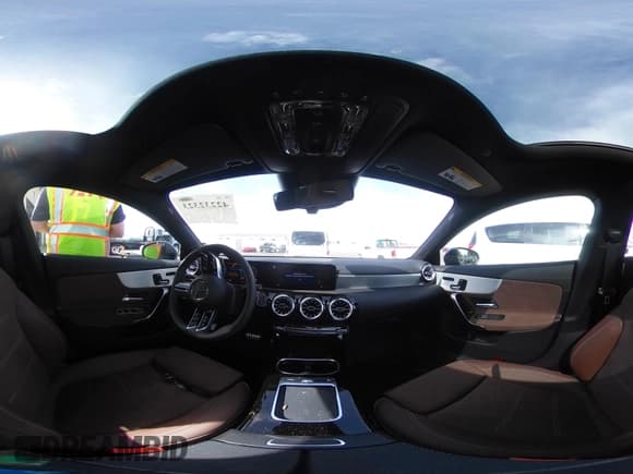 ✅ 2025 Mercedes-Benz CLA 250 • VIN: W1K5J4HB4SN517782 • Lot: 42232323. Wystawiony na IAAI z przebiegiem 301 mil. Bezpłatny archiwum sprzedaży aukcyjnych z USA i szczegółowy raport historii pojazdu na DreamBid. Zdjęcie 19.