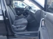 ✅ 2019 Volkswagen Tiguan S • VIN: 3VV1B7AX4KM196397 • Lot: 43199338. Listed on IAAI with 85,221 mi. Free auction sales archive from the USA and detailed vehicle history report at DreamBid. Image 5.