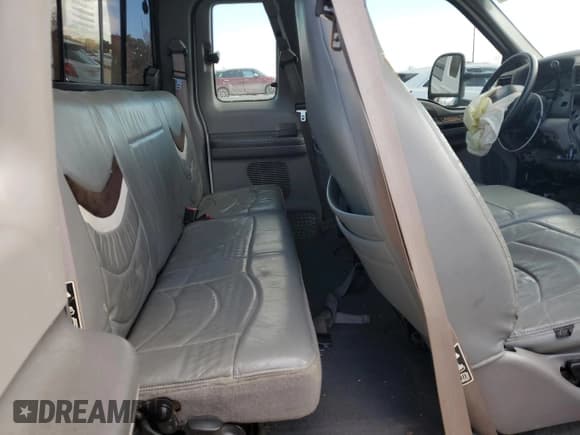 ✅ 2000 Ford F-250 XL • VIN: 1FTNX21F7YEB88191 • Lot: 90454205. Listed on Copart with 185,830 mi. Free auction sales archive from the USA and detailed vehicle history report at DreamBid. Image 10.