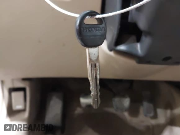 ✅ 1997 Honda Accord LX • VIN: 1HGCD5537VA064931 • Лот: 43845762. Опубликован ранее на IAAI с пробегом 190 689 миль. Бесплатный доступ к архиву аукционных продаж из США и подробный отчёт об истории автомобиля на DreamBid. Изображение 11.