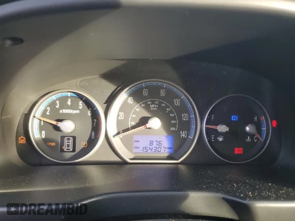 ✅ 2007 Hyundai Santa Fe GLS • VIN: 5NMSG73D77H054708 • Lot: 85278614. Listed on Copart with 154,307 mi. Free auction sales archive from the USA and detailed vehicle history report at DreamBid. Image 9.