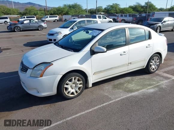 ✅ 2011 Nissan Sentra • VIN: 3N1AB64P4BL647622 • Lot: 43418778. Listed on IAAI with 126,442 mi. Free auction sales archive from the USA and detailed vehicle history report at DreamBid. Image 2.
