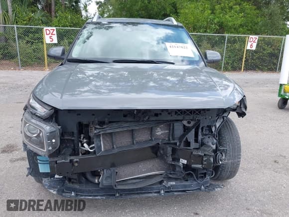 ✅ 2020 Hyundai Venue SEL • VIN: KMHRC8A36LU035740 • Lot: 42147822. Listed on IAAI with 31,237 mi. Free auction sales archive from the USA and detailed vehicle history report at DreamBid. Image 12.