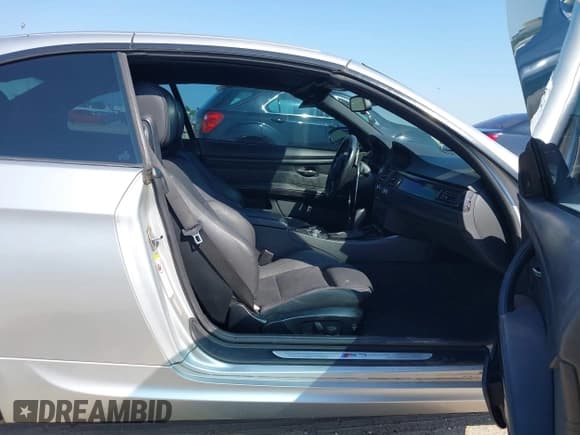 ✅ 2008 BMW 3 Series 335i • VIN: WBAWL73528PX56530 • Лот: 43150178. Опубликован ранее на IAAI с пробегом 127 771 миль. Бесплатный доступ к архиву аукционных продаж из США и подробный отчёт об истории автомобиля на DreamBid. Изображение 5.