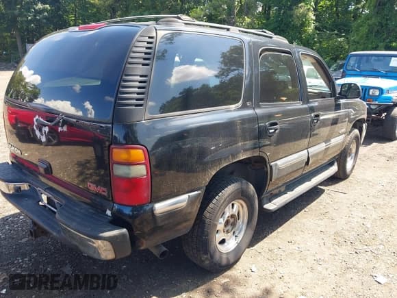 ✅ 2002 GMC Yukon SLT • VIN: 1GKEK13ZX2R196869 • Lot: 42746225. Listed on IAAI with 295,751 mi. Free auction sales archive from the USA and detailed vehicle history report at DreamBid. Image 4.