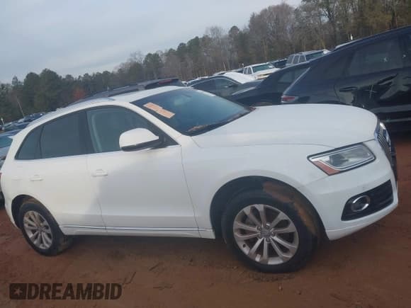 ✅ 2014 Audi Q5 Premium Plus • VIN: WA1LFAFP1EA030917 • Lot: 43901765. Wystawiony na IAAI z przebiegiem 167 306 mil. Bezpłatny archiwum sprzedaży aukcyjnych z USA i szczegółowy raport historii pojazdu na DreamBid. Zdjęcie 13.
