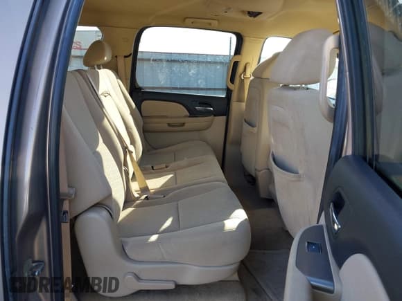 ✅ 2007 Chevrolet Suburban LT • VIN: 1GNFK16357R265554 • Lot: 41434543. Listed on IAAI with 139,928 mi. Free auction sales archive from the USA and detailed vehicle history report at DreamBid. Image 8.