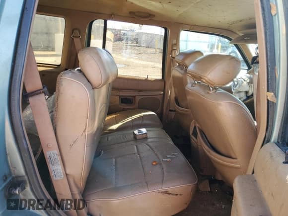 ✅ 1996 Ford Explorer XLT • VIN: 1FMDU35P8TZB71412 • Lot: 86897454. Listed on Copart with 92,478 mi. Free auction sales archive from the USA and detailed vehicle history report at DreamBid. Image 10.