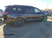 ✅ 2023 Chrysler Pacifica Touring L • VIN: 2C4RC1BG3PR603667 • Lot: 87314715. Wystawiony na Copart z przebiegiem 39 647 mil. Bezpłatny archiwum sprzedaży aukcyjnych z USA i szczegółowy raport historii pojazdu na DreamBid. Zdjęcie 3.