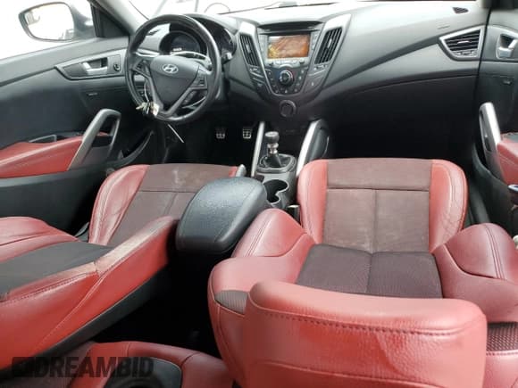 ✅ 2015 Hyundai Veloster Turbo • VIN: KMHTC6AE1FU222528 • Lot: 70929045. Wystawiony na Copart z przebiegiem 94 022 mil. Bezpłatny archiwum sprzedaży aukcyjnych z USA i szczegółowy raport historii pojazdu na DreamBid. Zdjęcie 8.