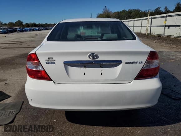 ✅ 2002 Toyota Camry LE • VIN: 4T1BE32KX2U011024 • Lot: 90923885. Listed on Copart with 118,957 mi. Free auction sales archive from the USA and detailed vehicle history report at DreamBid. Image 6.