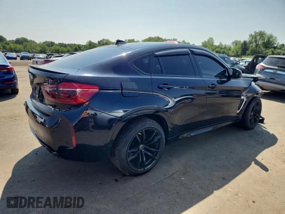 ✅ 2015 BMW X6 M • VIN: 5YMKW8C5XF0G93689 • Lot: 65748045. Wystawiony na Copart z przebiegiem 82 352 mil. Bezpłatny archiwum sprzedaży aukcyjnych z USA i szczegółowy raport historii pojazdu na DreamBid. Zdjęcie 3.
