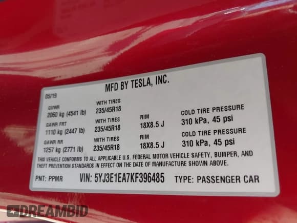 ✅ 2019 Tesla Model 3 Mid Range • VIN: 5YJ3E1EA7KF396485 • Lot: 41999619. Wystawiony na IAAI z przebiegiem 48 090 mil. Bezpłatny archiwum sprzedaży aukcyjnych z USA i szczegółowy raport historii pojazdu na DreamBid. Zdjęcie 9.