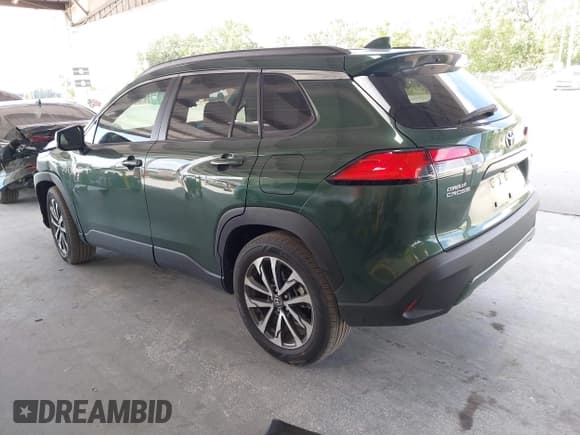 ✅ 2023 Toyota Corolla Cross XLE • VIN: 7MUDAAAGXPV063698 • Lot: 42181158. Wystawiony na IAAI z przebiegiem 22 983 mil. Bezpłatny archiwum sprzedaży aukcyjnych z USA i szczegółowy raport historii pojazdu na DreamBid. Zdjęcie 14.