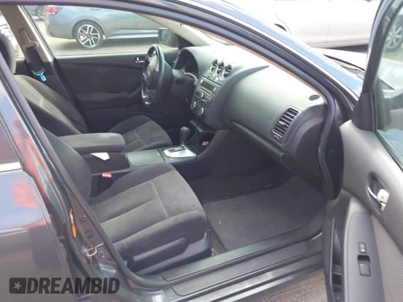 ✅ 2009 Nissan Altima S • VIN: 1N4AL21E09N559359 • Lot: 43729345. Wystawiony na IAAI z przebiegiem 244 819 mil. Bezpłatny archiwum sprzedaży aukcyjnych z USA i szczegółowy raport historii pojazdu na DreamBid. Zdjęcie 5.