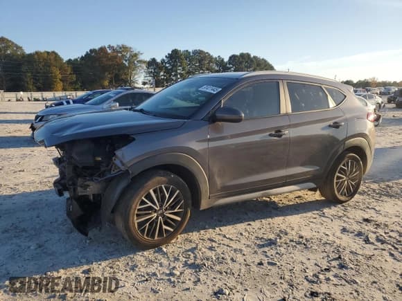✅ 2021 Hyundai Tucson Sport • VIN: KM8J33AL0MU329622 • Lot: 91411445. Wystawiony na Copart z przebiegiem 87 821 mil. Bezpłatny archiwum sprzedaży aukcyjnych z USA i szczegółowy raport historii pojazdu na DreamBid. Zdjęcie 1.