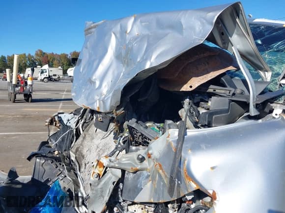 ✅ 2012 Honda Insight EX • VIN: JHMZE2H70CS000156 • Lot: 43483870. Listed on IAAI with Not provided. Free auction sales archive from the USA and detailed vehicle history report at DreamBid. Image 10.