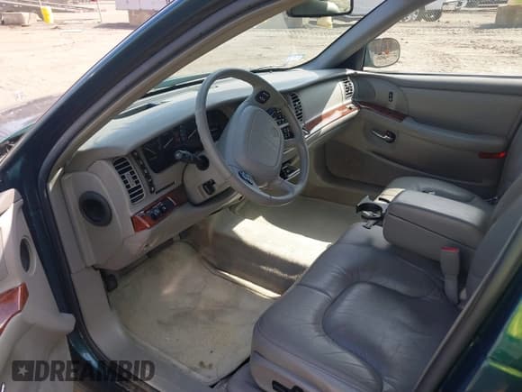 ✅ 1997 Buick Park Avenue • VIN: 1G4CW52KXV4617747 • Lot: 41586495. Wystawiony na IAAI z przebiegiem 42 449 mil. Bezpłatny archiwum sprzedaży aukcyjnych z USA i szczegółowy raport historii pojazdu na DreamBid. Zdjęcie 5.