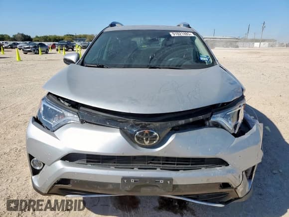 ✅ 2018 Toyota RAV4 XLE • VIN: 2T3WFREV9JW501922 • Lot: 91021485. Wystawiony na Copart z przebiegiem 37 122 mil. Bezpłatny archiwum sprzedaży aukcyjnych z USA i szczegółowy raport historii pojazdu na DreamBid. Zdjęcie 5.