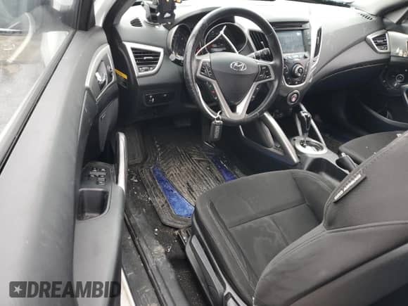 ✅ 2013 Hyundai Veloster RE:MIX • VIN: KMHTC6AD4DU136196 • Лот: 46054925. Опубликован ранее на Copart с пробегом 121 487 миль. Бесплатный доступ к архиву аукционных продаж из США и подробный отчёт об истории автомобиля на DreamBid. Изображение 8.