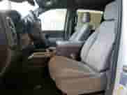 2021 Chevrolet Silverado 3500HD LT z VIN 1GC4YTEY5MF264828, wystawiony jako Copart lot #64197065 z przebiegiem Nie podano mil oraz Szkoda całkowita • Salvage title. Historia ofert i sprzedaży dostępna na DreamBid. Obrazek 7.