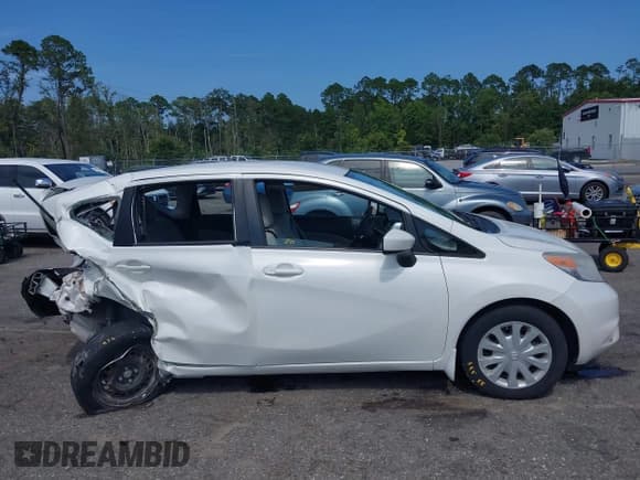 ✅ 2015 Nissan Note S • VIN: 3N1CE2CP2FL372134 • Lot: 39979442. Listed on IAAI with 99,220 mi. Free auction sales archive from the USA and detailed vehicle history report at DreamBid. Image 13.