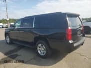 ✅ 2018 Chevrolet Suburban LT • VIN: 1GNSKHKC5JR363682 • Lot: 84354055. Wystawiony na Copart z przebiegiem 90 098 mil. Bezpłatny archiwum sprzedaży aukcyjnych z USA i szczegółowy raport historii pojazdu na DreamBid. Zdjęcie 2.