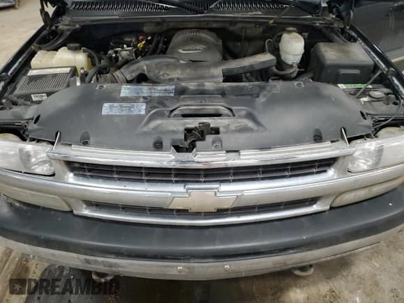 ✅ 2006 Chevrolet Suburban LS • VIN: 1GNFK16Z66J129399 • Лот: 86825424. Опубликован ранее на Copart с пробегом 266 164 миль. Бесплатный доступ к архиву аукционных продаж из США и подробный отчёт об истории автомобиля на DreamBid. Изображение 13.