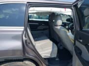 ✅ 2019 Toyota Highlander SE • VIN: 5TDKZRFH3KS558313 • Lot: 43241505. Listed on IAAI with 92,696 mi. Free auction sales archive from the USA and detailed vehicle history report at DreamBid. Image 8.