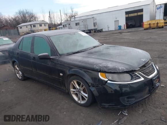 ✅ 2009 Saab 9-5 • VIN: YS3ED49G393501356 • Lot: 43728963. Wystawiony na IAAI z przebiegiem 166 239 mil. Bezpłatny archiwum sprzedaży aukcyjnych z USA i szczegółowy raport historii pojazdu na DreamBid. Zdjęcie 1.