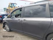 ✅ 2011 Toyota Sienna XLE • VIN: 5TDYK3DC1BS101292 • Lot: 42964911. Wystawiony na IAAI z przebiegiem 171 330 mil. Bezpłatny archiwum sprzedaży aukcyjnych z USA i szczegółowy raport historii pojazdu na DreamBid. Zdjęcie 14.