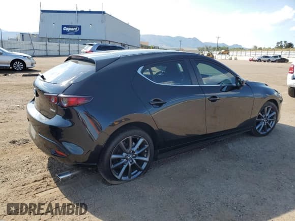 ✅ 2021 Mazda 3 Select • VIN: JM1BPAKLXM1404036 • Lot: 70122285. Wystawiony na Copart z przebiegiem 34 929 mil. Bezpłatny archiwum sprzedaży aukcyjnych z USA i szczegółowy raport historii pojazdu na DreamBid. Zdjęcie 3.