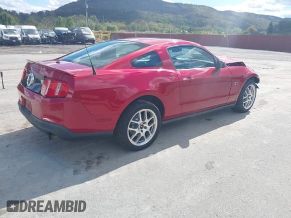 ✅ 2010 Ford Mustang GT • VIN: 1ZVBP8CH3A5117058 • Lot: 43386093. Listed on IAAI with 64,958 mi. Free auction sales archive from the USA and detailed vehicle history report at DreamBid. Image 4.