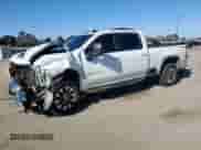 2021 Chevrolet Silverado 2500HD LT z VIN 1GC1YNE75MF169367, wystawiony jako Copart lot #42399475 z przebiegiem 224 203 mil mil oraz Szkoda całkowita • Salvage title. Historia ofert i sprzedaży dostępna na DreamBid. Obrazek 1.