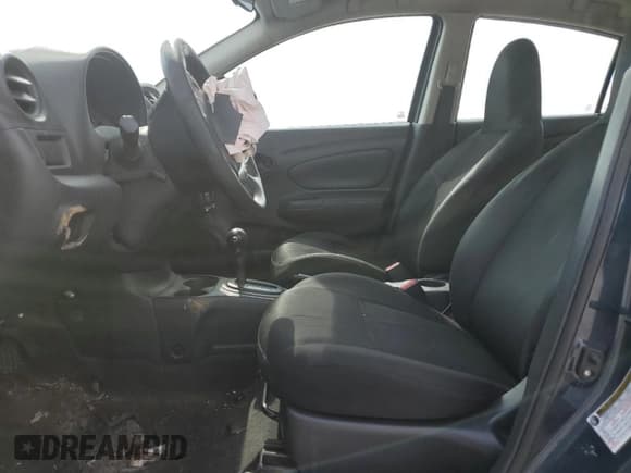 ✅ 2015 Nissan Versa S Plus • VIN: 3N1CN7APXFL937715 • Lot: 83790775. Wystawiony na Copart z przebiegiem Nie podano. Bezpłatny archiwum sprzedaży aukcyjnych z USA i szczegółowy raport historii pojazdu na DreamBid. Zdjęcie 7.