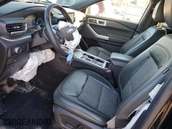 ✅ 2021 Ford Explorer Timberline • VIN: 1FMSK8JH1MGC48465 • Lot: 81636814. Wystawiony na Copart z przebiegiem 59 757 mil. Bezpłatny archiwum sprzedaży aukcyjnych z USA i szczegółowy raport historii pojazdu na DreamBid. Zdjęcie 7.