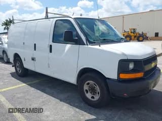 ✅ 2014 Chevrolet Express Cargo • VIN: 1GCWGFFA2E1103446 • Lot: 42177760. Wystawiony na IAAI z przebiegiem 91 232 mil. Bezpłatny archiwum sprzedaży aukcyjnych z USA i szczegółowy raport historii pojazdu na DreamBid. Zdjęcie 1.