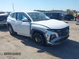 ✅ 2025 Hyundai Tucson • VIN: 3KMJA3DE1SE007586 • Lot: 42253668. Wystawiony na IAAI z przebiegiem 7 054 mil. Bezpłatny archiwum sprzedaży aukcyjnych z USA i szczegółowy raport historii pojazdu na DreamBid. Zdjęcie 1.