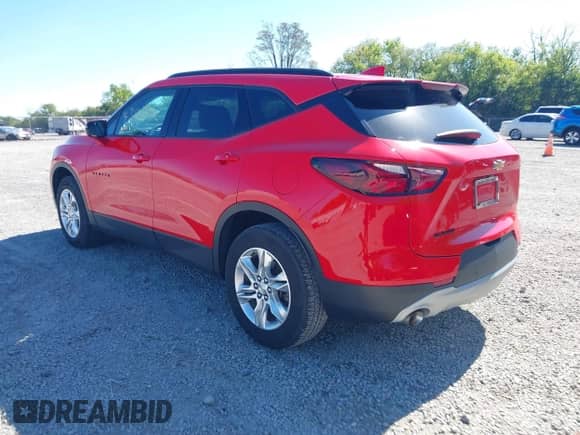 2022 Chevrolet Blazer LT z VIN 3GNKBCR41NS128247, wystawiony jako IAAI lot #43419742 z przebiegiem 73 263 mil mil oraz . Historia ofert i sprzedaży dostępna na DreamBid. Obrazek 3.