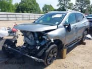 ✅ 2024 Buick Encore GX Sport Touring • VIN: KL4AMDSL0RB127799 • Lot: 42127796. Wystawiony na IAAI z przebiegiem Nie podano. Bezpłatny archiwum sprzedaży aukcyjnych z USA i szczegółowy raport historii pojazdu na DreamBid. Zdjęcie 6.