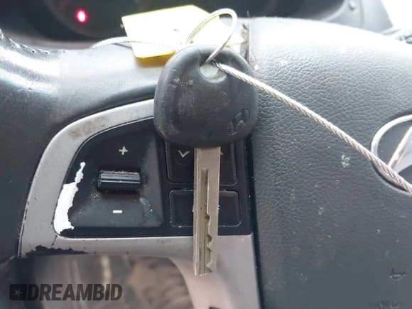 ✅ 2014 Hyundai Accent SE • VIN: KMHCU5AE3EU152567 • Лот: 41362773. Опубликован ранее на IAAI с пробегом 119 014 миль. Бесплатный доступ к архиву аукционных продаж из США и подробный отчёт об истории автомобиля на DreamBid. Изображение 11.