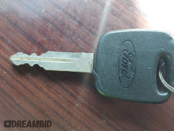 ✅ 2005 Ford Excursion Eddie Bauer • VIN: 1FMSU45P25EA84323 • Lot: 43915927. Listed on IAAI with 149,891 mi. Free auction sales archive from the USA and detailed vehicle history report at DreamBid. Image 11.