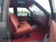 ✅ 1991 Chevrolet Silverado 1500 • VIN: 2GCEC19K1M1206543 • Lot: 42222387. Wystawiony na IAAI z przebiegiem 282 558 mil. Bezpłatny archiwum sprzedaży aukcyjnych z USA i szczegółowy raport historii pojazdu na DreamBid. Zdjęcie 5.