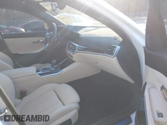 ✅ 2020 BMW 3 Series 330i • VIN: 3MW5R1J06L8B11272 • Лот: 41376487. Опубликован ранее на IAAI с пробегом 28 683 миль. Бесплатный доступ к архиву аукционных продаж из США и подробный отчёт об истории автомобиля на DreamBid. Изображение 5.