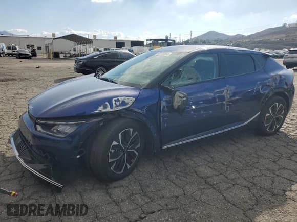 ✅ 2024 Kia EV6 Wind • VIN: KNDC3DLC9R5188664 • Lot: 93538855. Wystawiony na Copart z przebiegiem 31 395 mil. Bezpłatny archiwum sprzedaży aukcyjnych z USA i szczegółowy raport historii pojazdu na DreamBid. Zdjęcie 1.